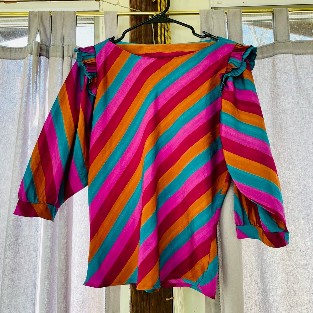 WS - Vintage Retro Striped Rainbow Top